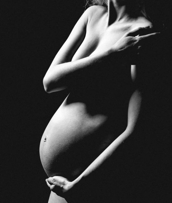 Ciążowe masaże prenatalne pleców i kręgosłupa | Klinika Ambroziak